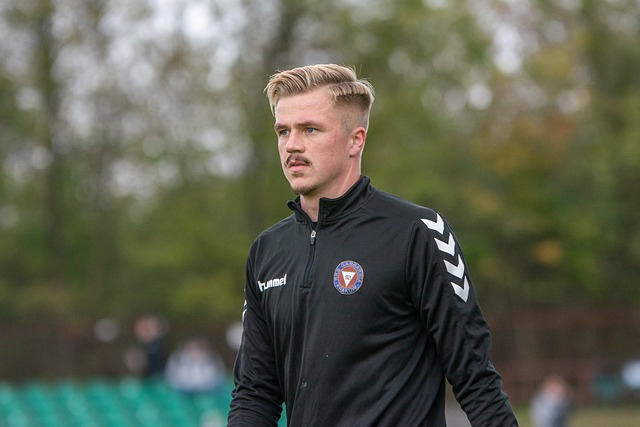 健的发展给 健的发展给